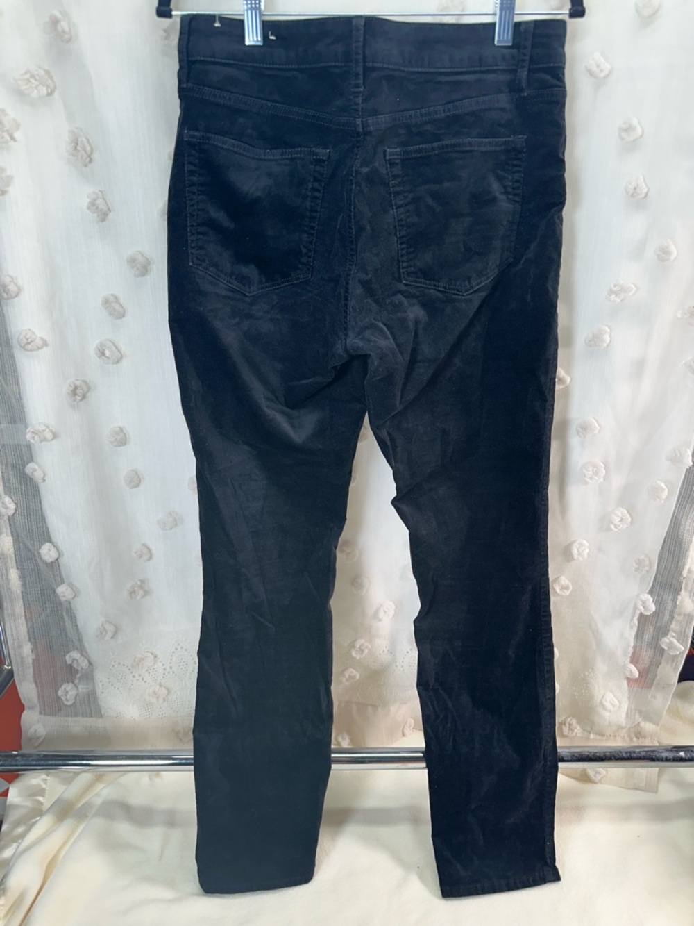 NWOT LOFT Women’s Black Velour Curvy Skinny Pants Size 29/8 - Picture 4 of 6